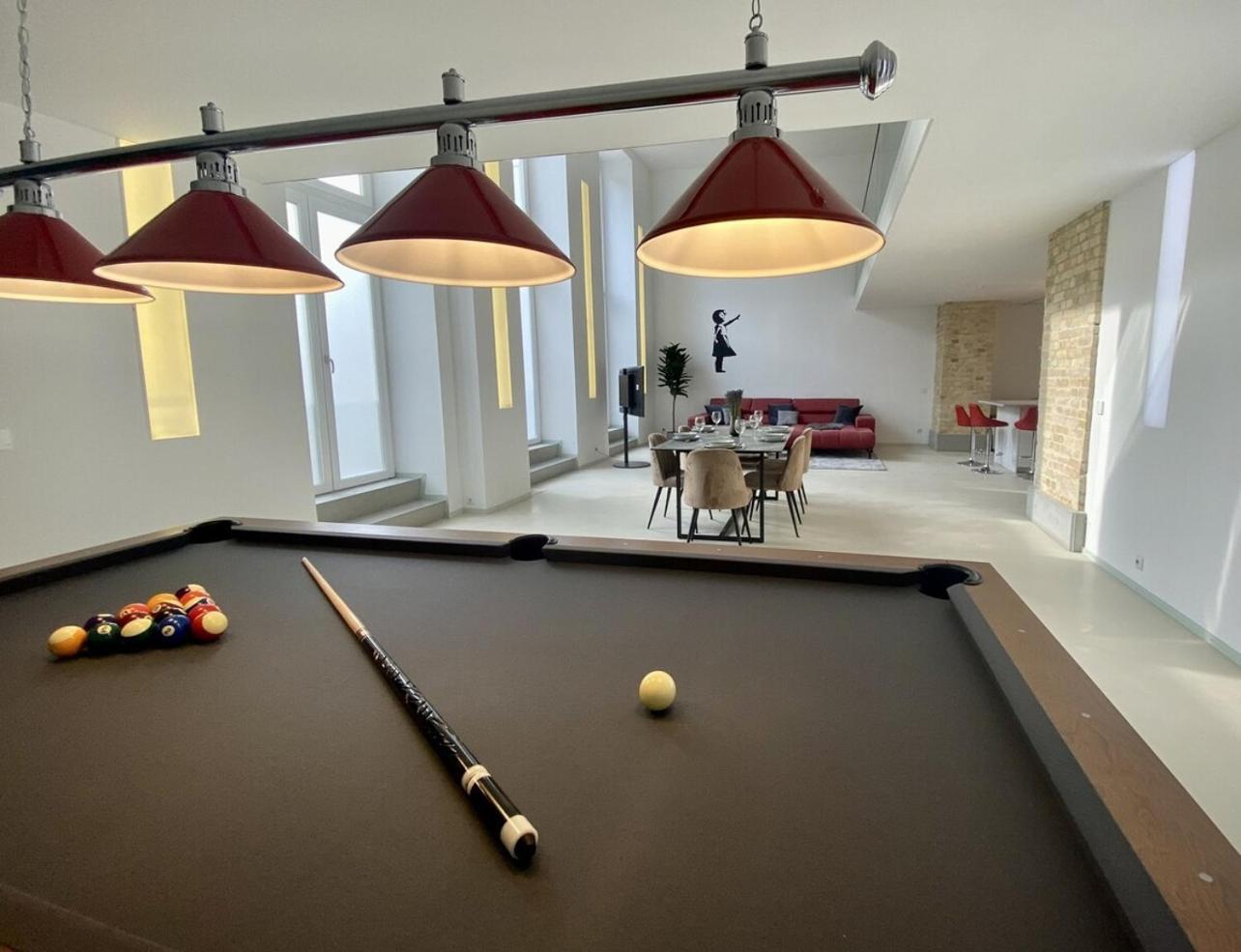 Loft With Pool Table, Kitchen Island & Gallery Appartamento Berlino