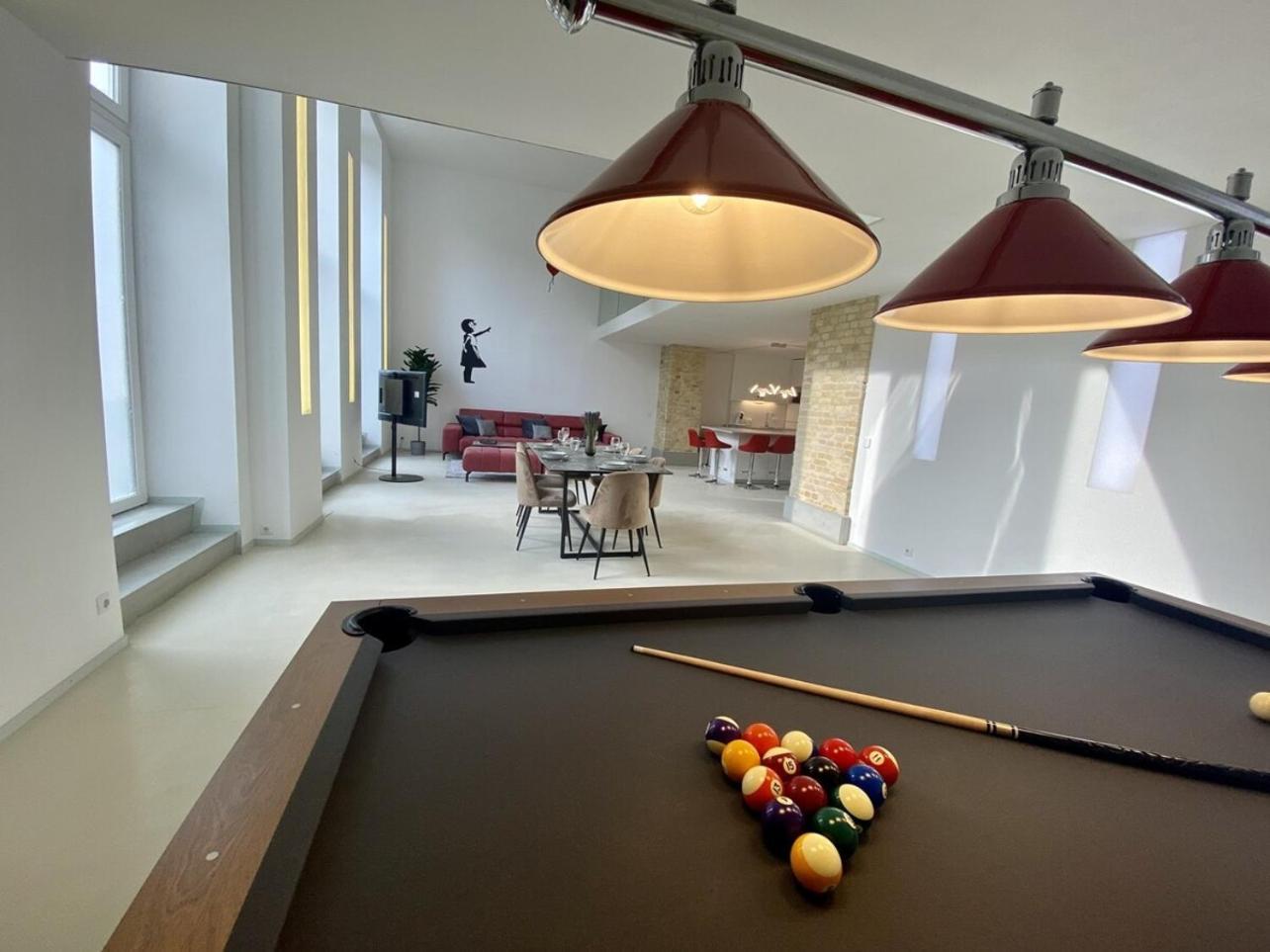 Appartamento Loft With Pool Table, Kitchen Island & Gallery Berlino